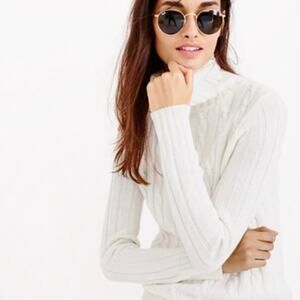 J CREW Cambridge Wool Chunky Cable Knit Turtleneck Cream Ivory Sweater sz XS